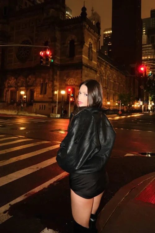 brazilian Petite escort in munich